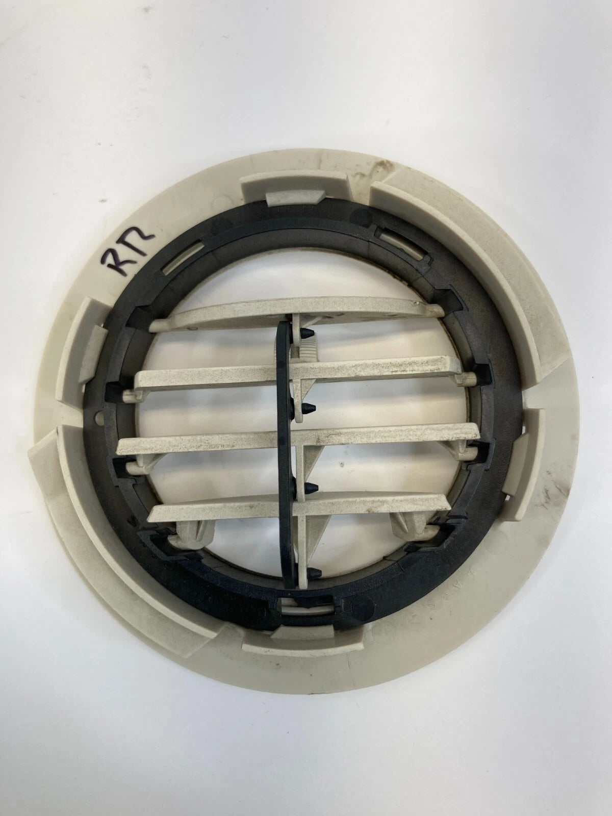 2008-2010 CHRYSLER TOWN & COUNTRY INNER ROOF REAR RIGHT A/C AIR VENT GRILLE OEM