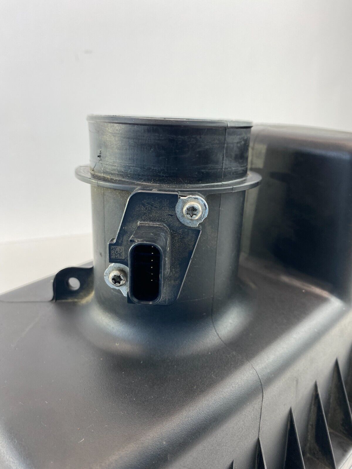 2008 Ford Escape Limited 3.0L V6 24V Air Filter Cleaner Box Cover Assembly OEM