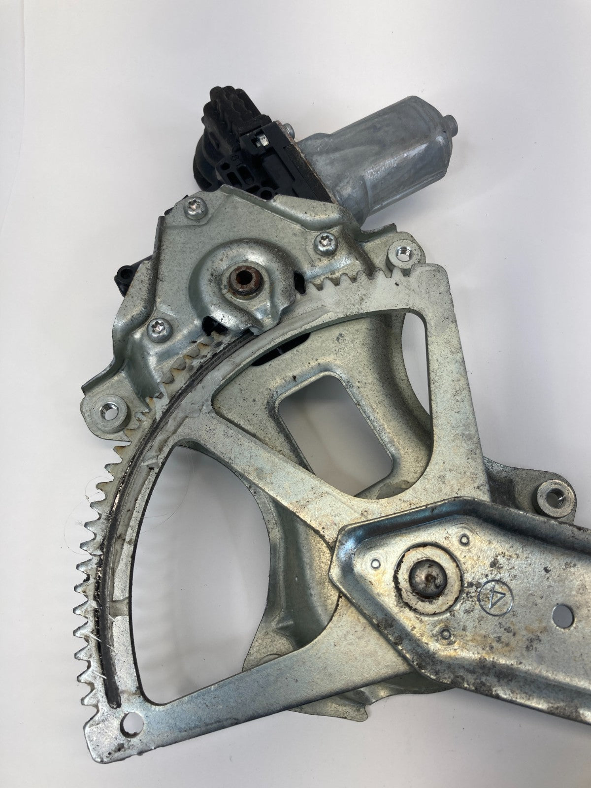 2004-2009 Toyota Prius Rear Left RR LH Window Regulator w/ Motor 85720-35140 OEM