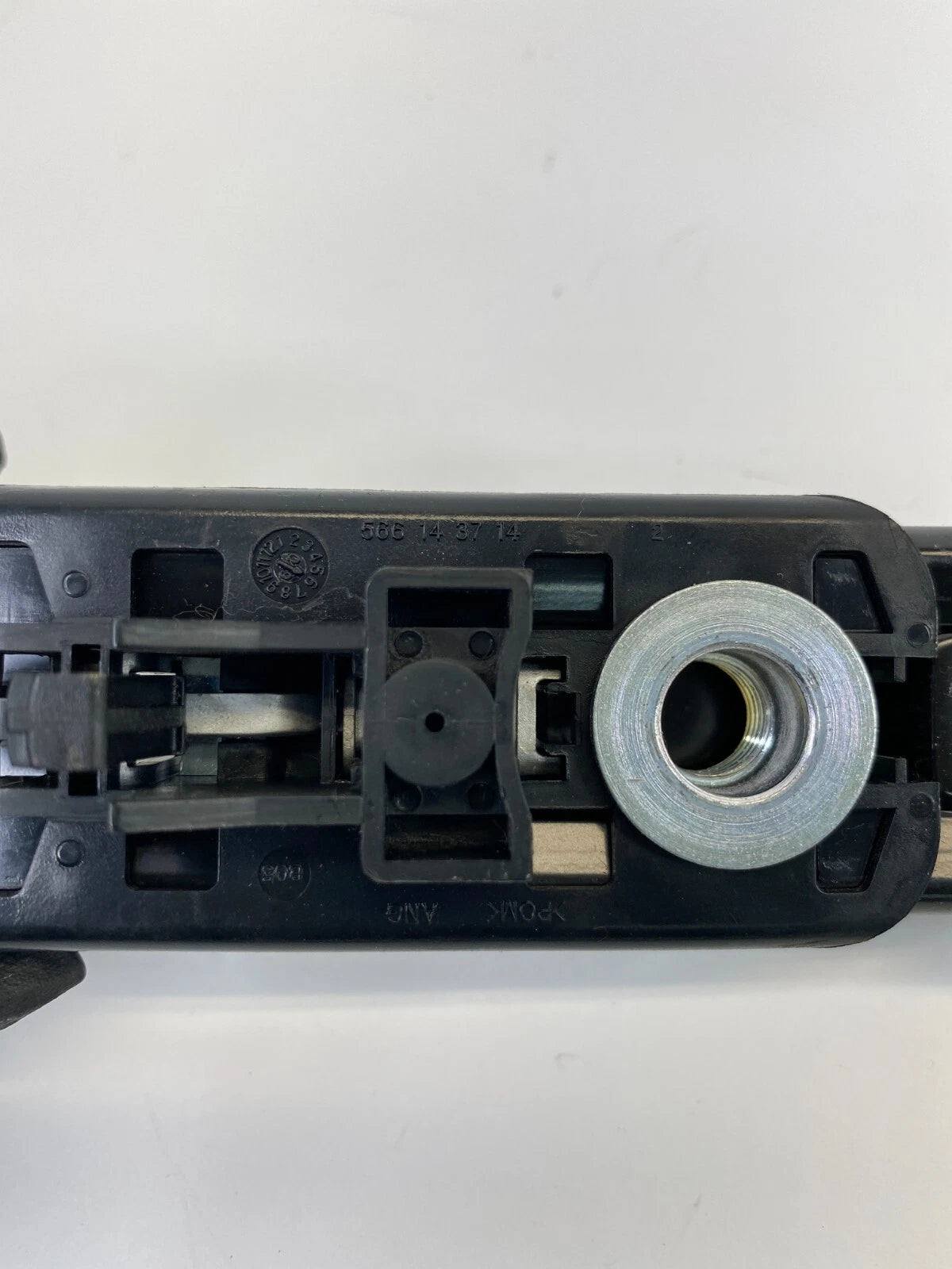 2007-2011 HYUNDAI ACCENT 3-DR FRONT RIGHT SEAT BELT HEIGHT ADJUSTER 5116340E1A