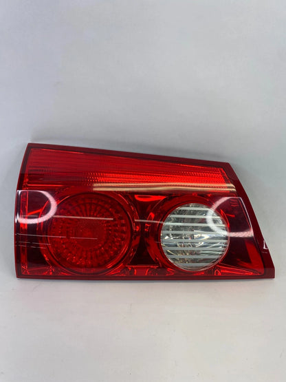 2006-2010 TOYOTA SIENNA LEFT DRIVER SIDE INNER LID TAIL LIGHT LAMP TAILLIGHT OEM