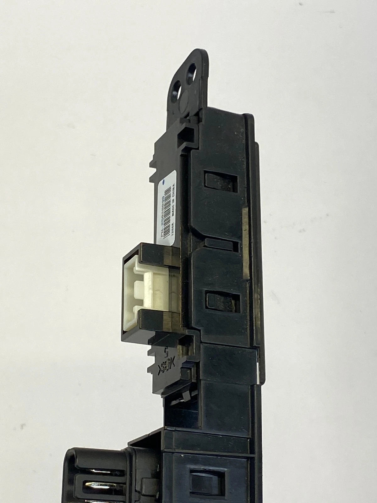 2009-2012 CHEVY TRAVERSE DASH HAZARD LIGHT INFO CONTROL SWITCH PANEL 25828898