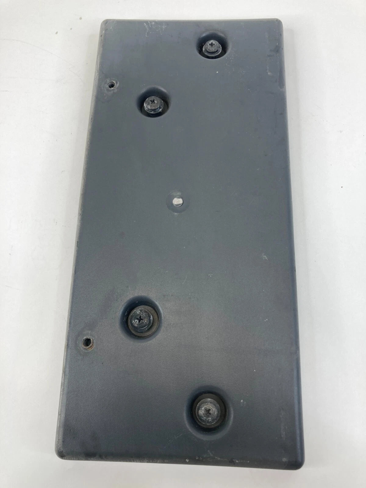 2009-2011 CHEVROLET AVEO5 FRONT GRILLE LICENSE PLATE BRACKET MOUNT 96913875 OEM