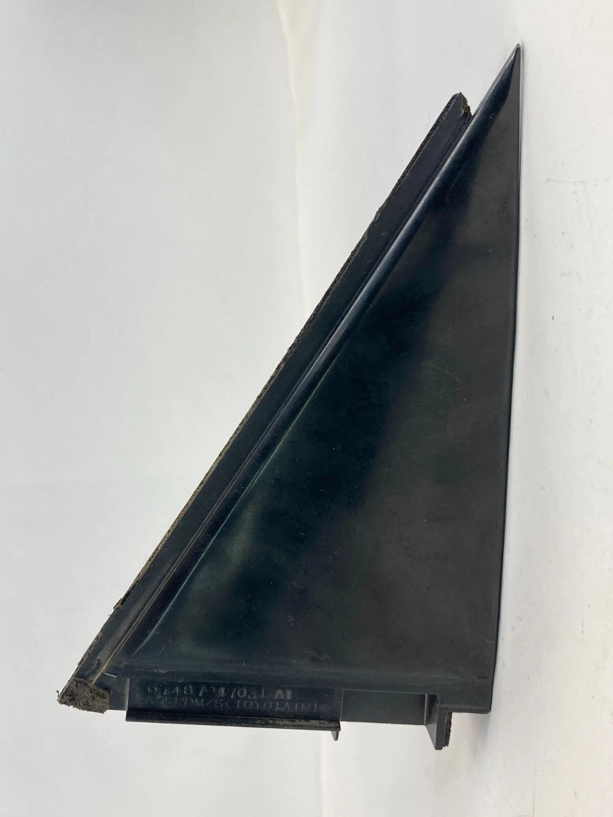 04-09 TOYOTA PRIUS REAR RIGHT SIDE DOOR INTERIOR CORNER COVER 67487-47031 OEM