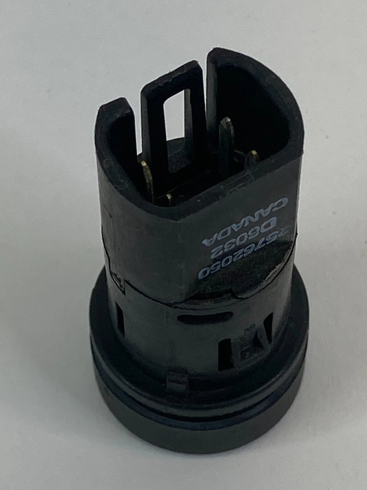 2006-2011 BUICK LUCERNE 07-09 PONTIAC G5 TRUNK LID RELEASE LOCK SWITCH 25762050