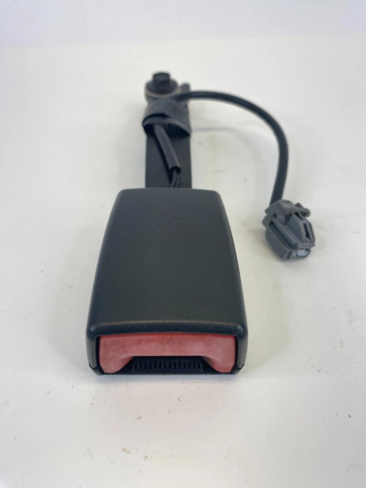 2010-2012 BUICK ENCLAVE FRONT PASSENGER RIGHT SEAT BELT BUCKLE LATCH OEM 6167966