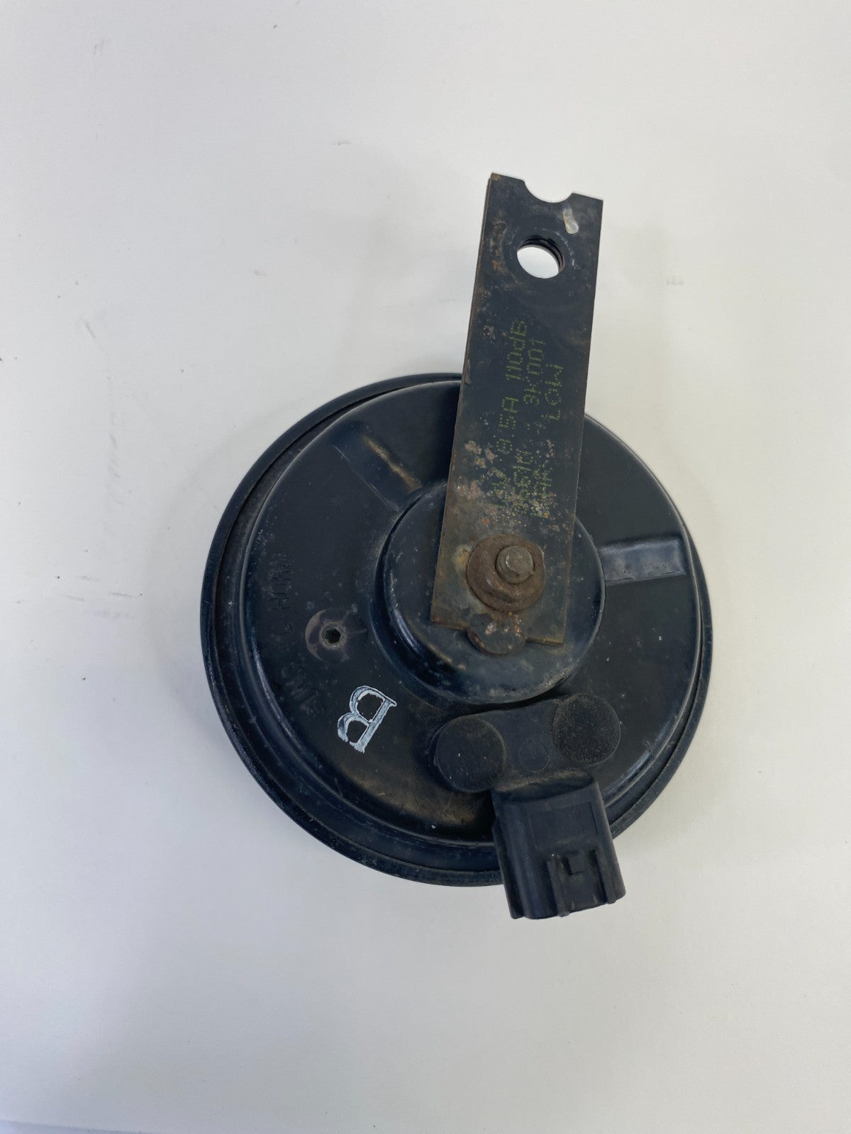 2006-2014 Hyundai Sonata Low Note Horn Signal Alarm Siren 96610-3K001 OEM