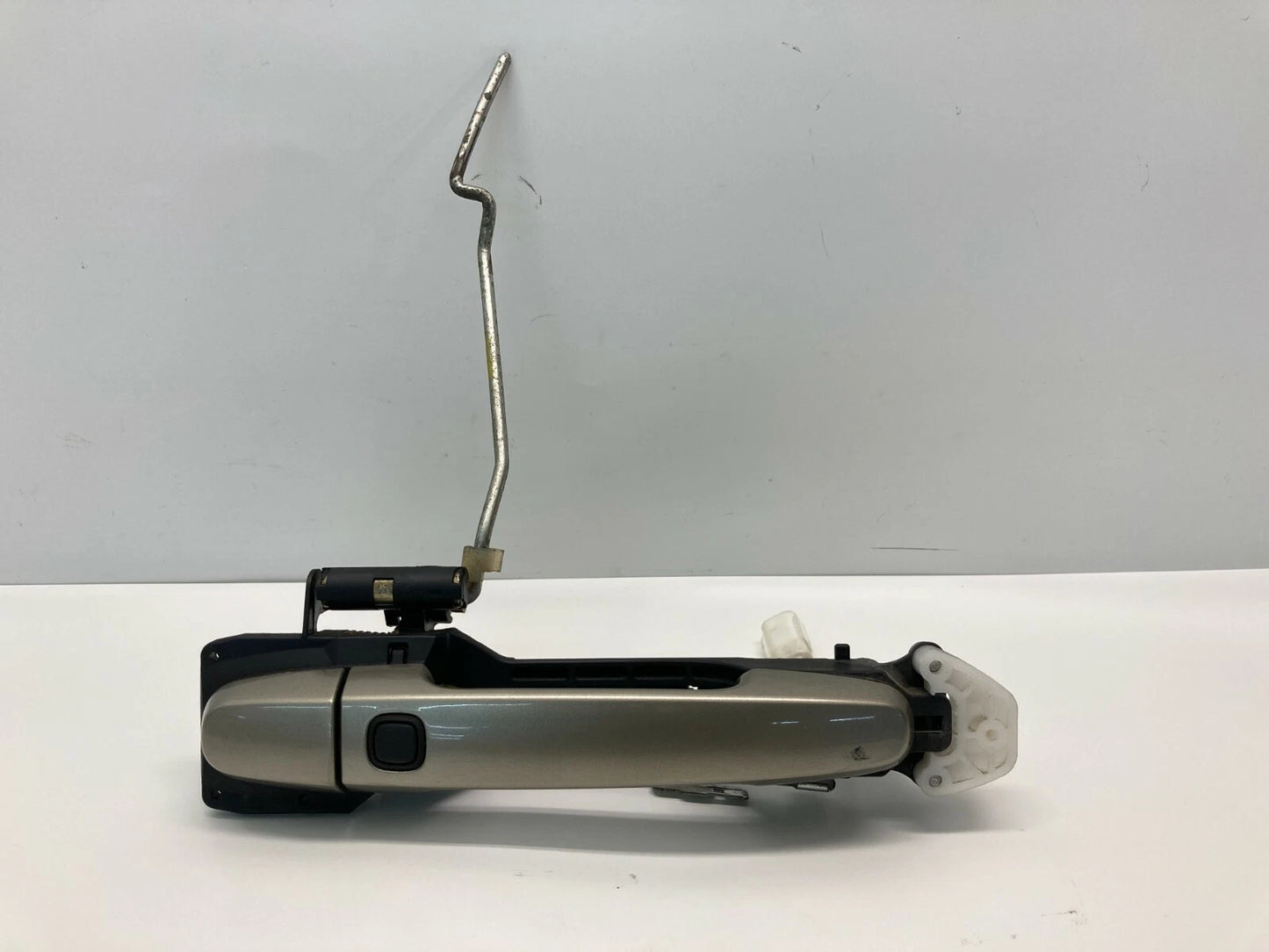 04 05 06 07 08 09 TOYOTA PRIUS FRONT RIGHT PASSENGER EXTERIOR DOOR HANDLE 4S2
