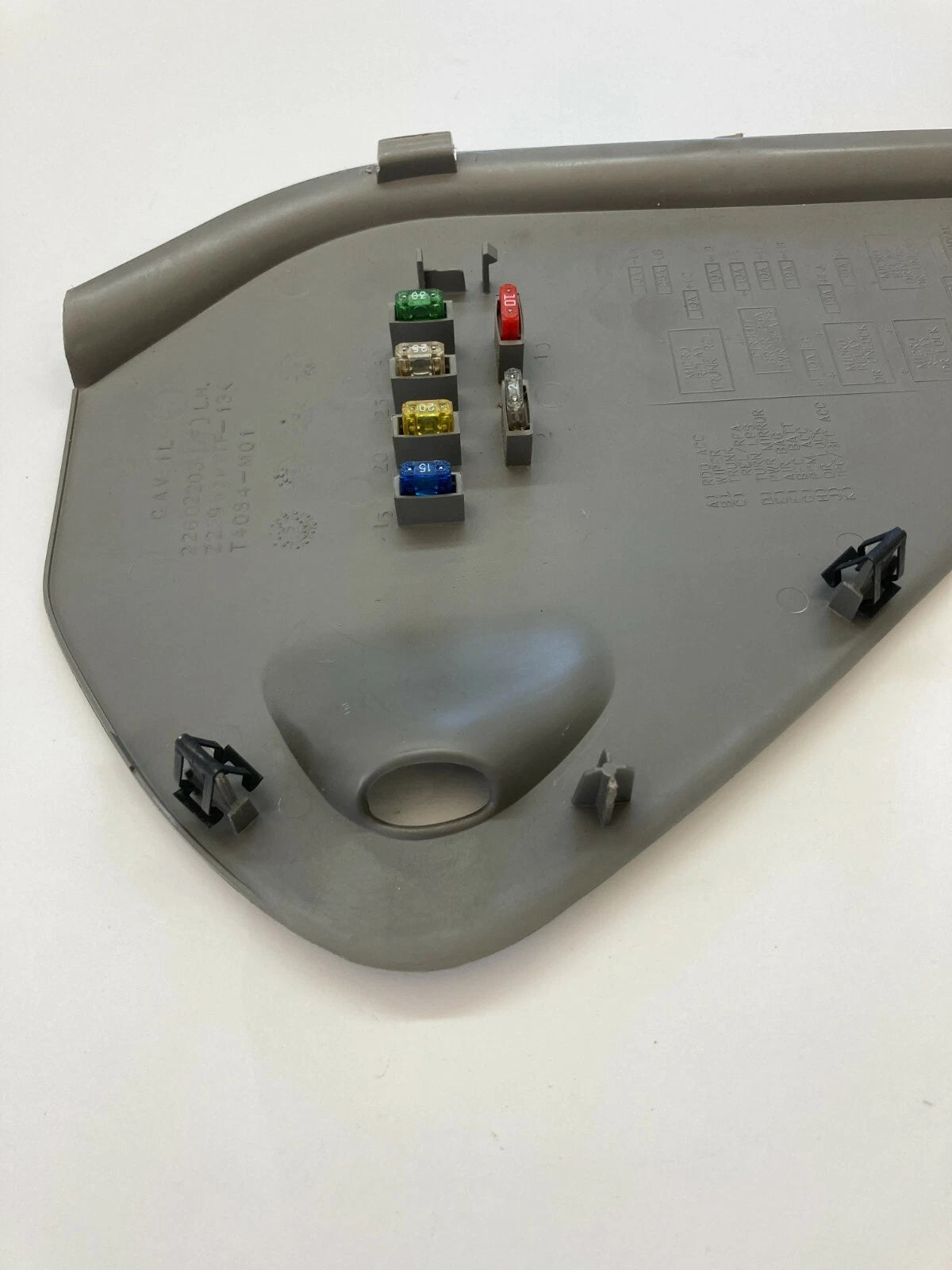 97-03 CHEVY MALIBU LEFT SIDE DASH FUSE BOX END CAP PANEL COVER TRIM 22602203 OEM