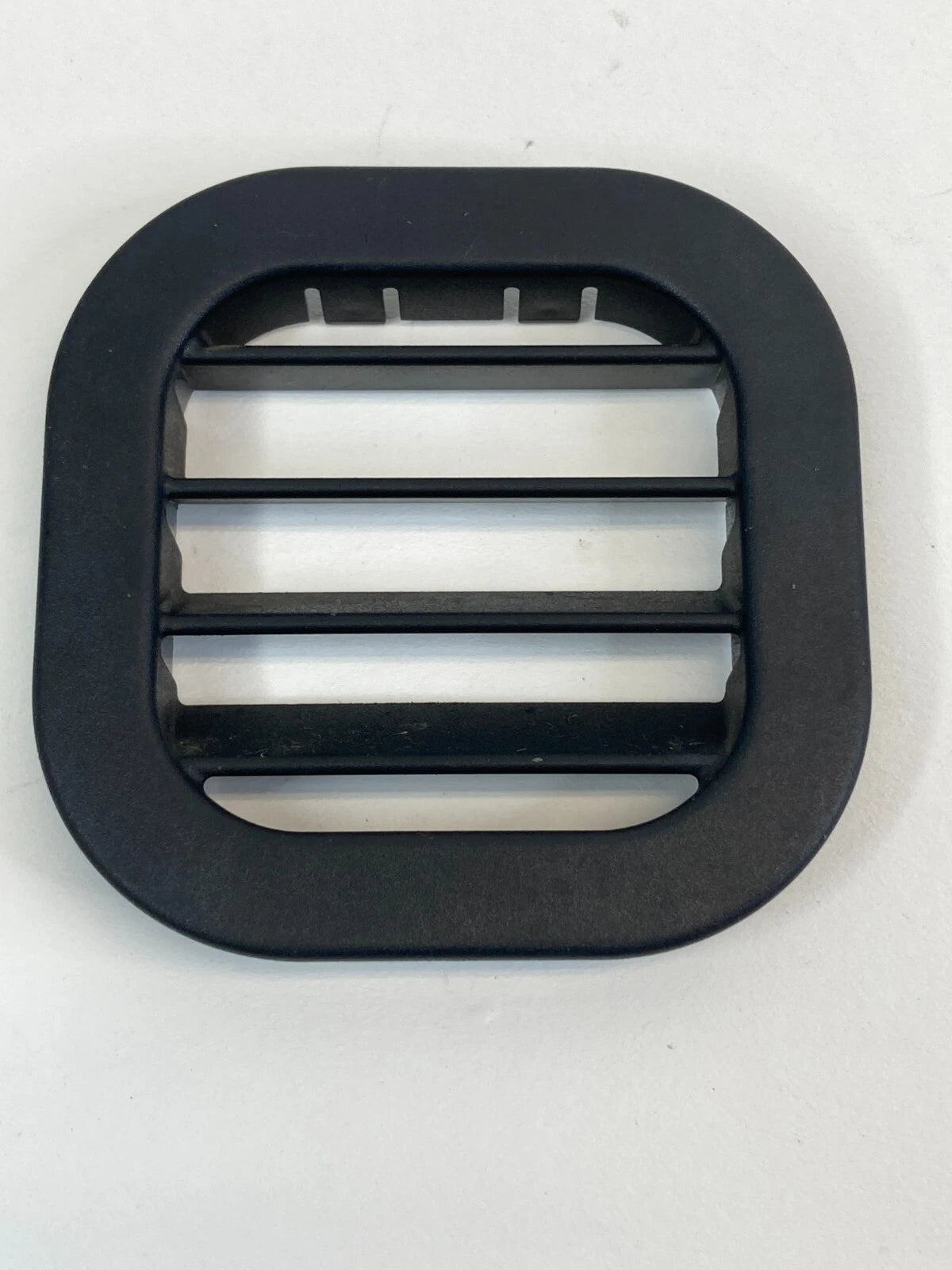 2010 2011 2012 FORD TAURUS LOWER DASH DASHBOARD SIDE DEFROSTER GRILL GRILLE OEM
