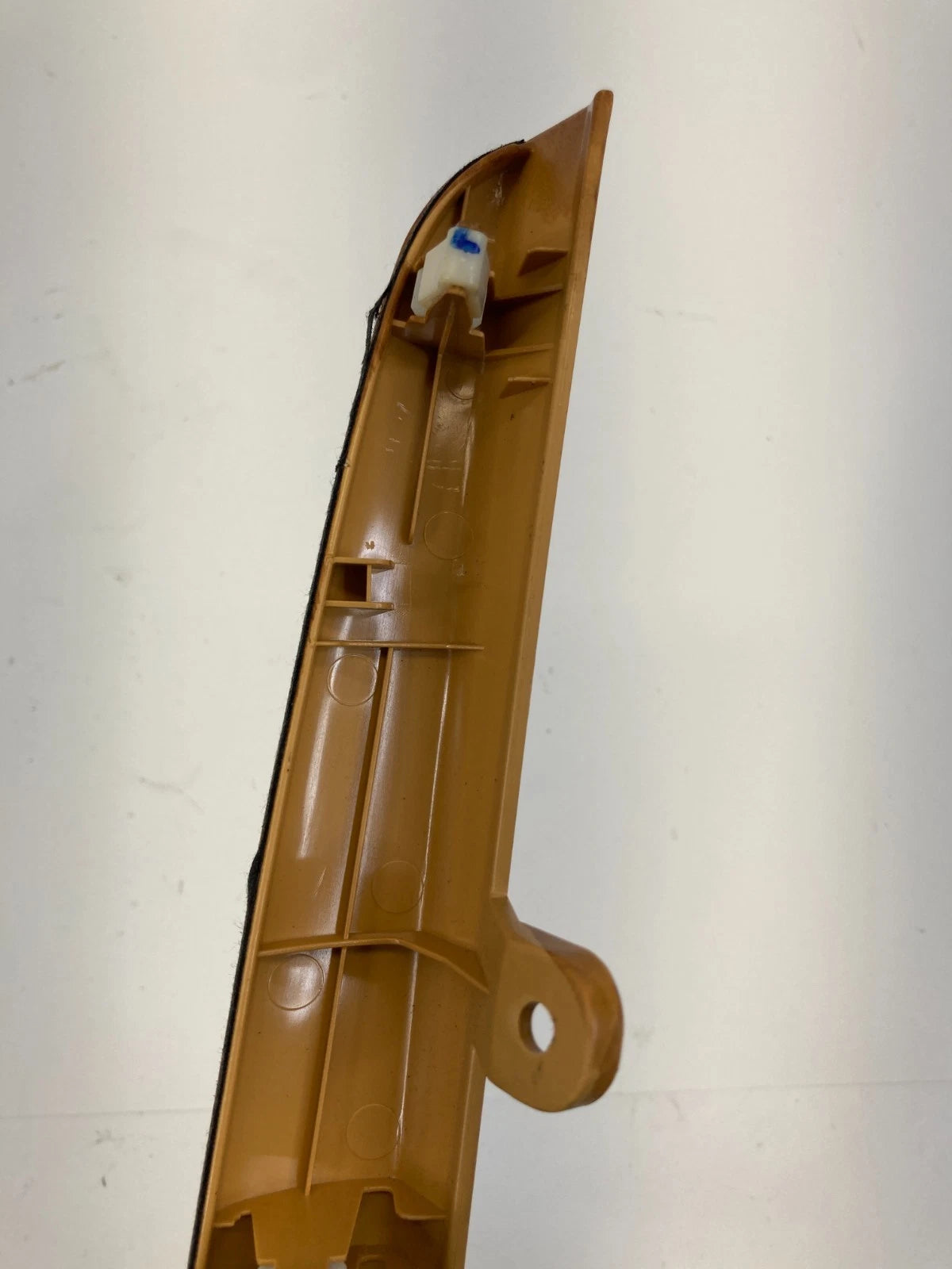2009 2010 HYUNDAI SONATA DASH RIGHT PASSENGER SIDE BEZEL PANEL TRIM MOLDING OEM