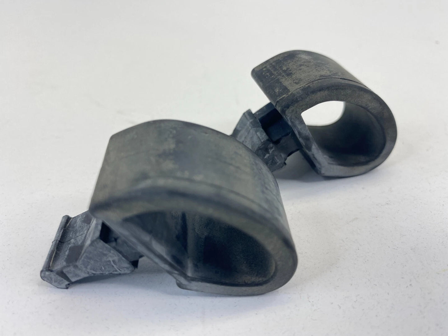2010-2015 MITSUBISHI LANCER REAR TAILGATE HATCHBACK LID RUBBER HANGER PAIR SET