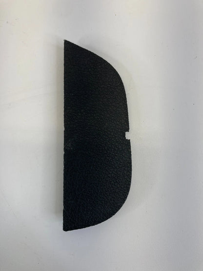 09-12 CHEVROLET TRAVERSE FRONT RIGHT SIDE DOOR ARMREST TRIM COVER CAP 15948053