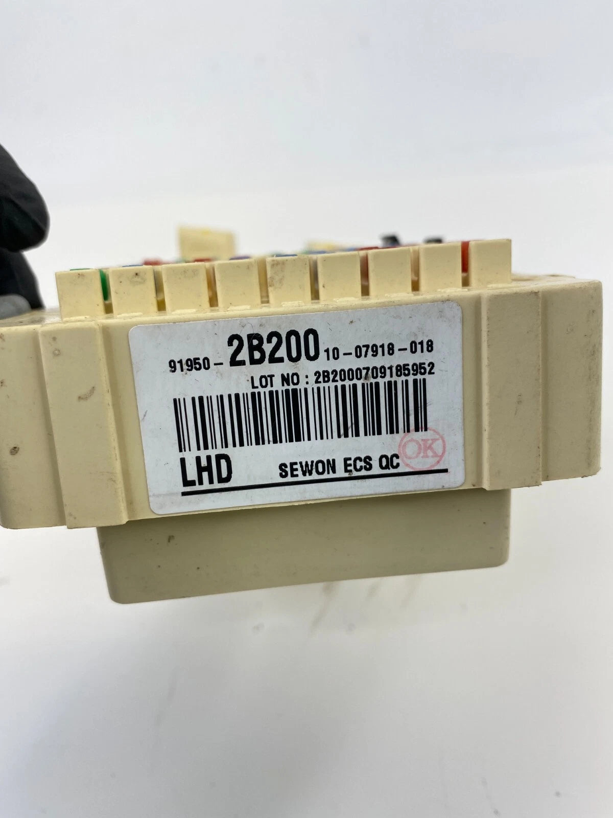 2007-2009 HYUNDAI SANTA FE 3.3L A/T INTERIOR CABIN DASH FUSE BOX 91950-2B200 OEM