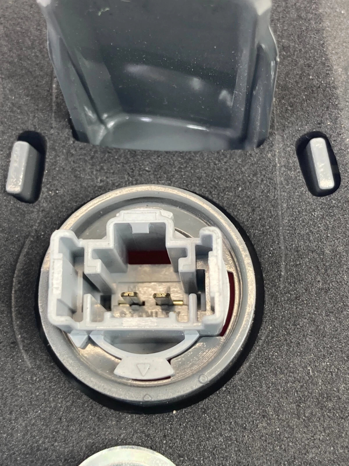 06-11 HONDA CIVIC SEDAN RIGHT PASSENGER REAR TAIL LIGHT TAILLIGHT LAMP INNER OEM