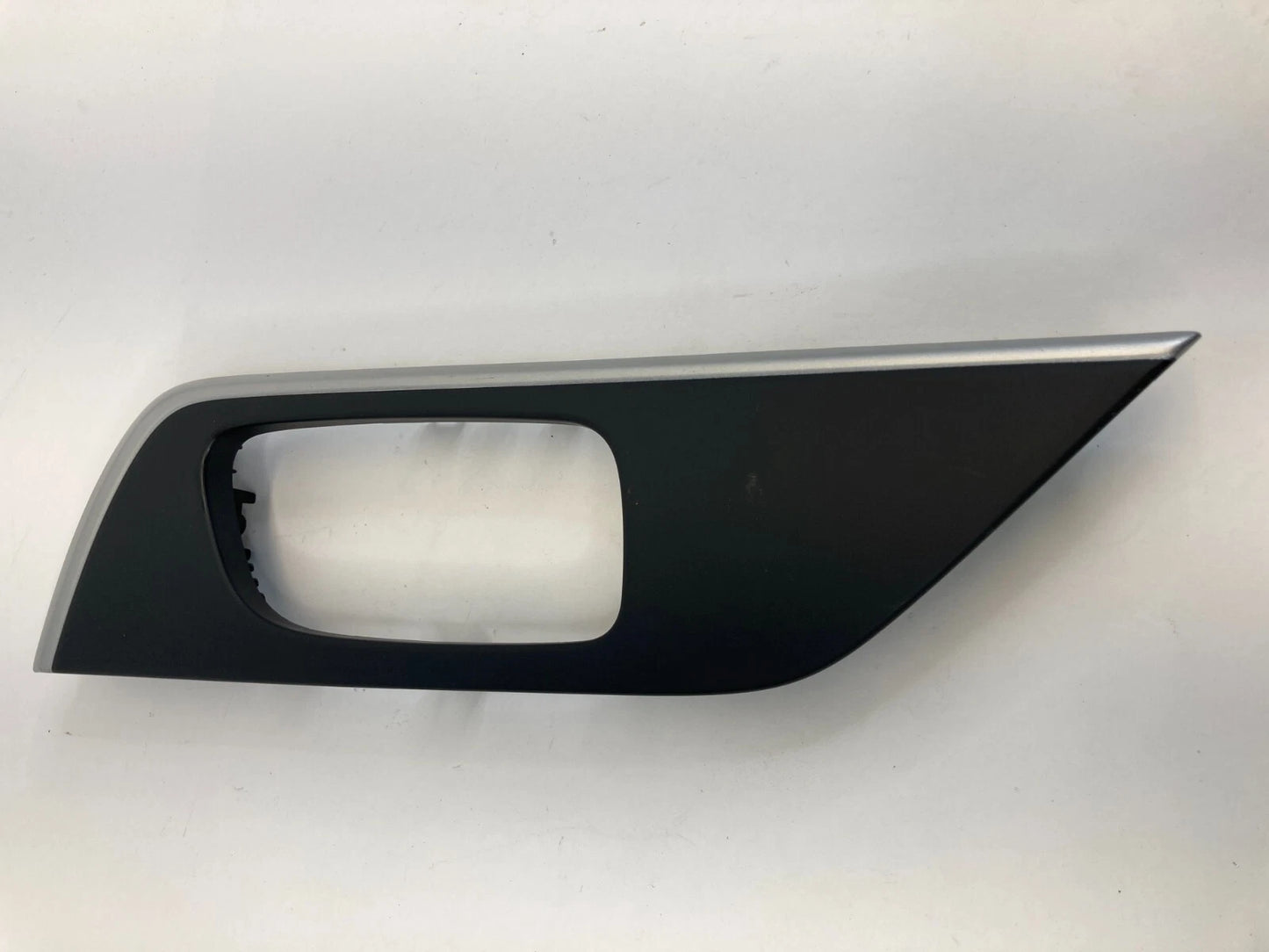 13-18 NISSAN ALTIMA REAR RIGHT PASSENGER DOOR HANDLE TRIM BEZEL UNIT OEM 829643T