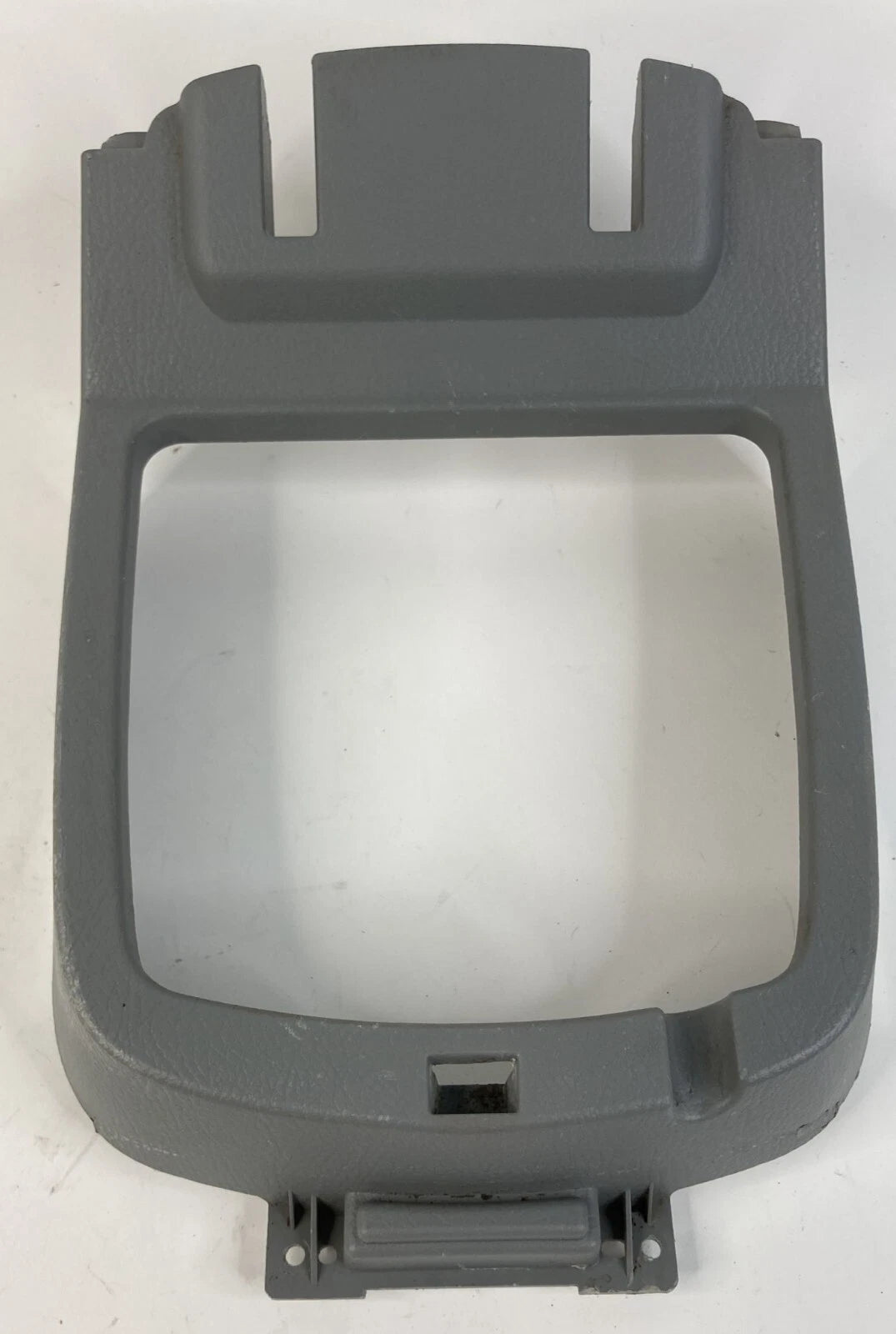 09 KIA BORREGO FRONT CENTER CONSOLE ARMREST SURROUNDING BEZEL COVER MOLDING OEM