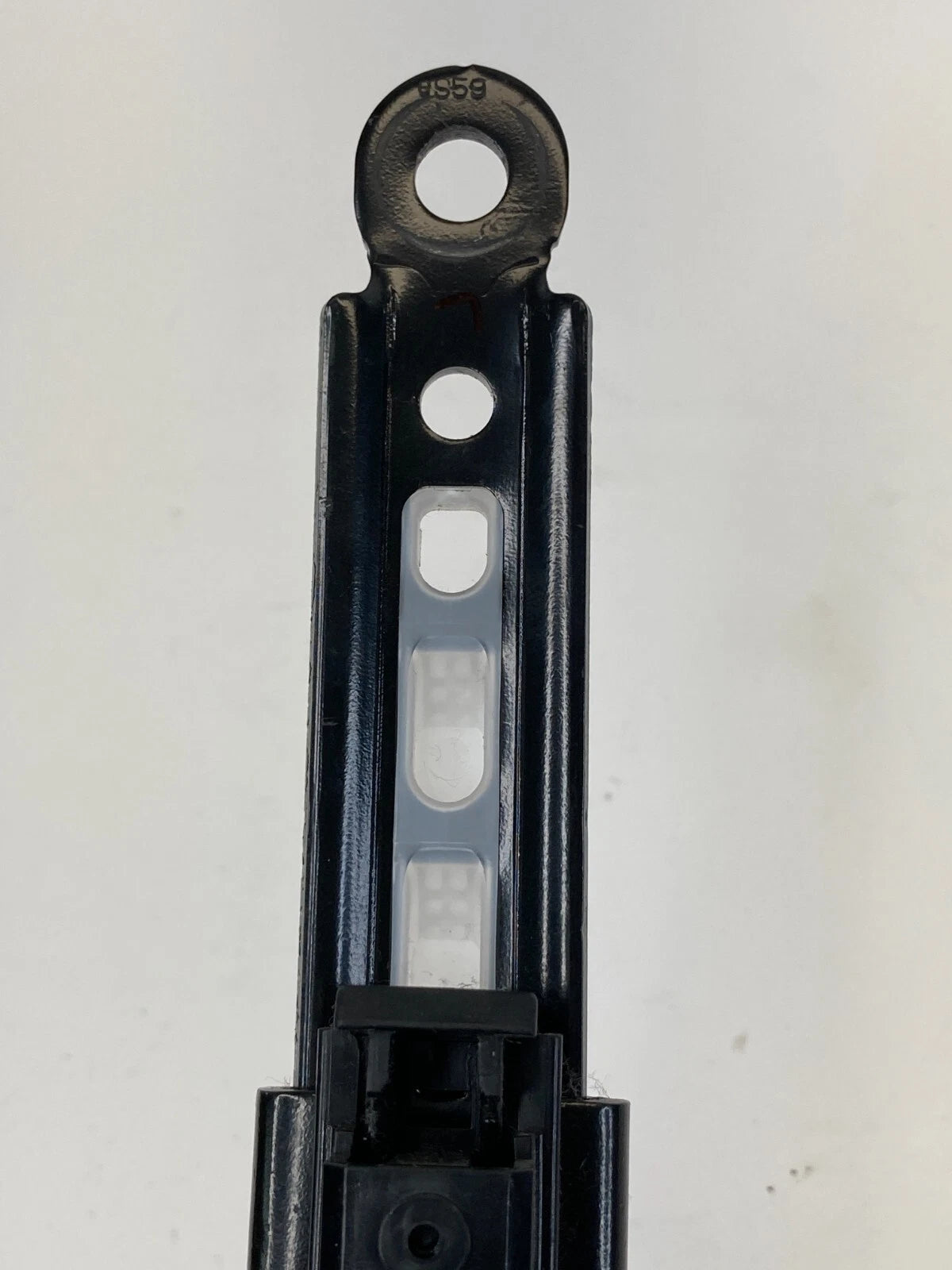 2004-2010 TOYOTA SIENNA FRONT LEFT OR RIGHT SIDE SEAT BELT HEIGHT ADJUSTER OEM