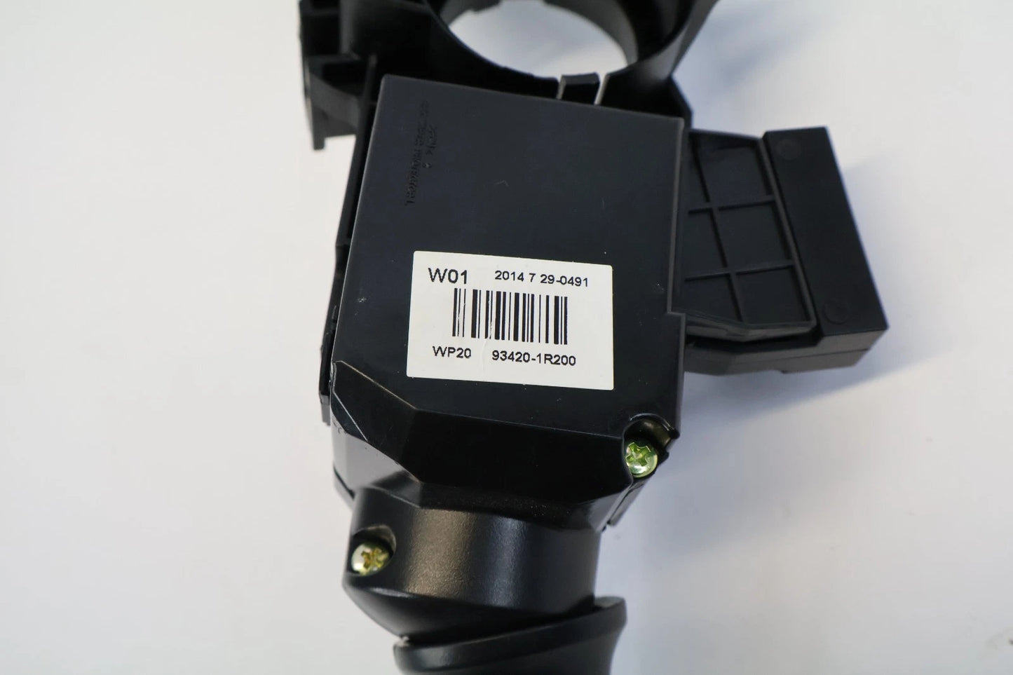 2012-2017 HYUNDAI ACCENT STEERING COLUMN TURN SIGNAL & WIPER COMBINATION SWITCH
