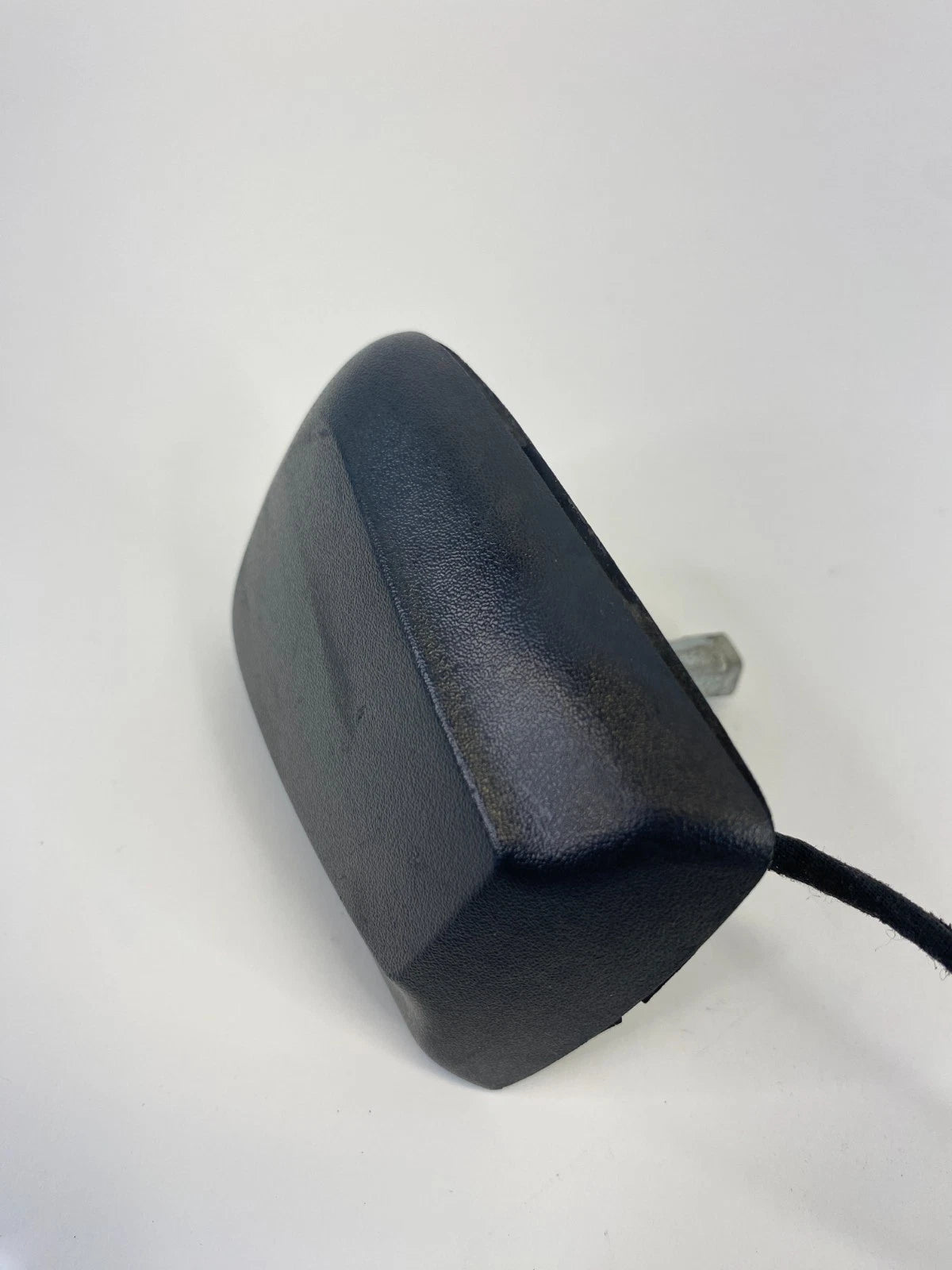 2011-2015 CHRYSLER TOWN & COUNTRY ROOF MOUNTED RADIO ANTENNA BASE 5091140AA OEM