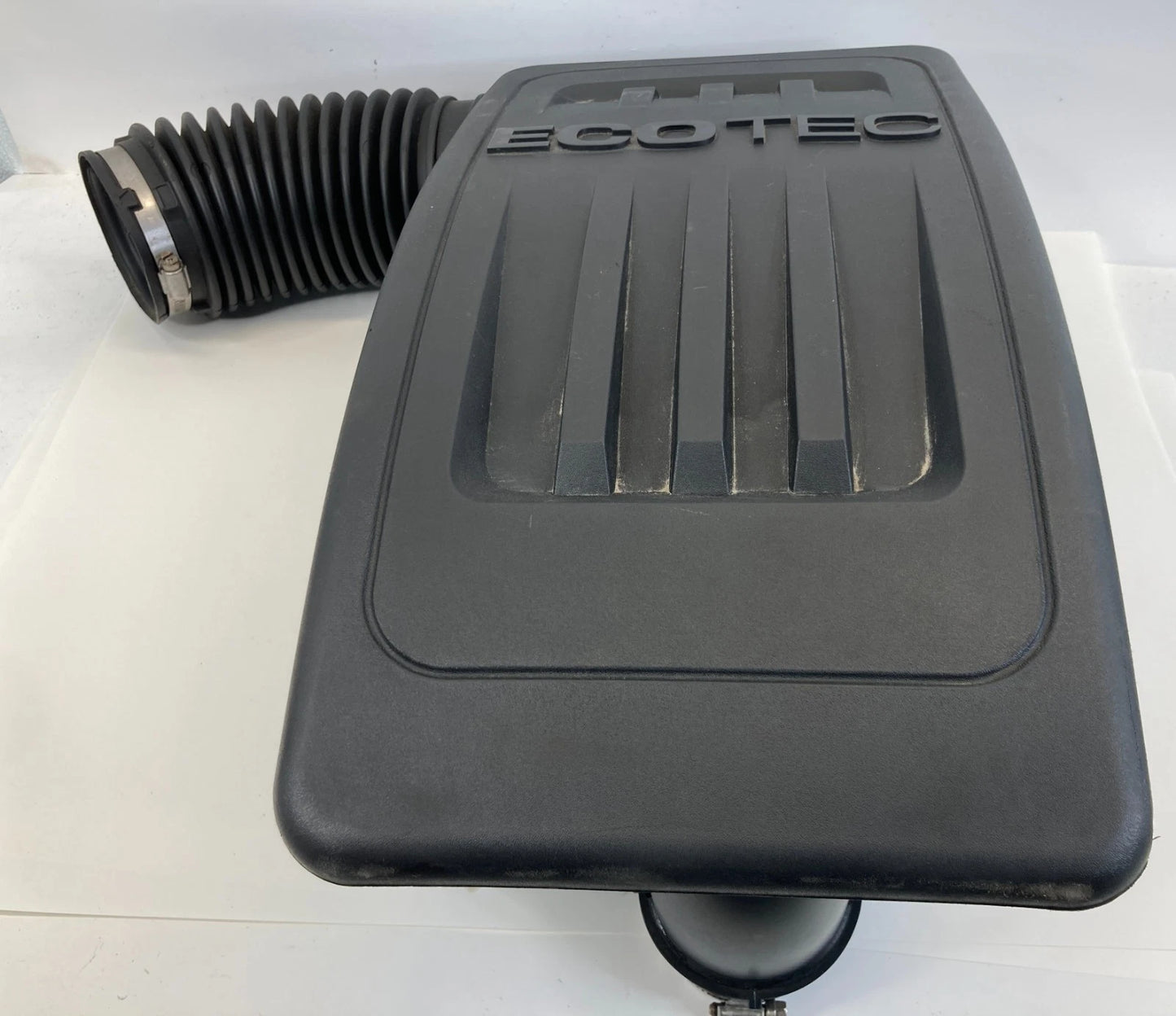 2010-2017 EQUINOX TERRAIN 2.4L AIR INTAKE RESONATOR OUTLET DUCT HOSE 20920721