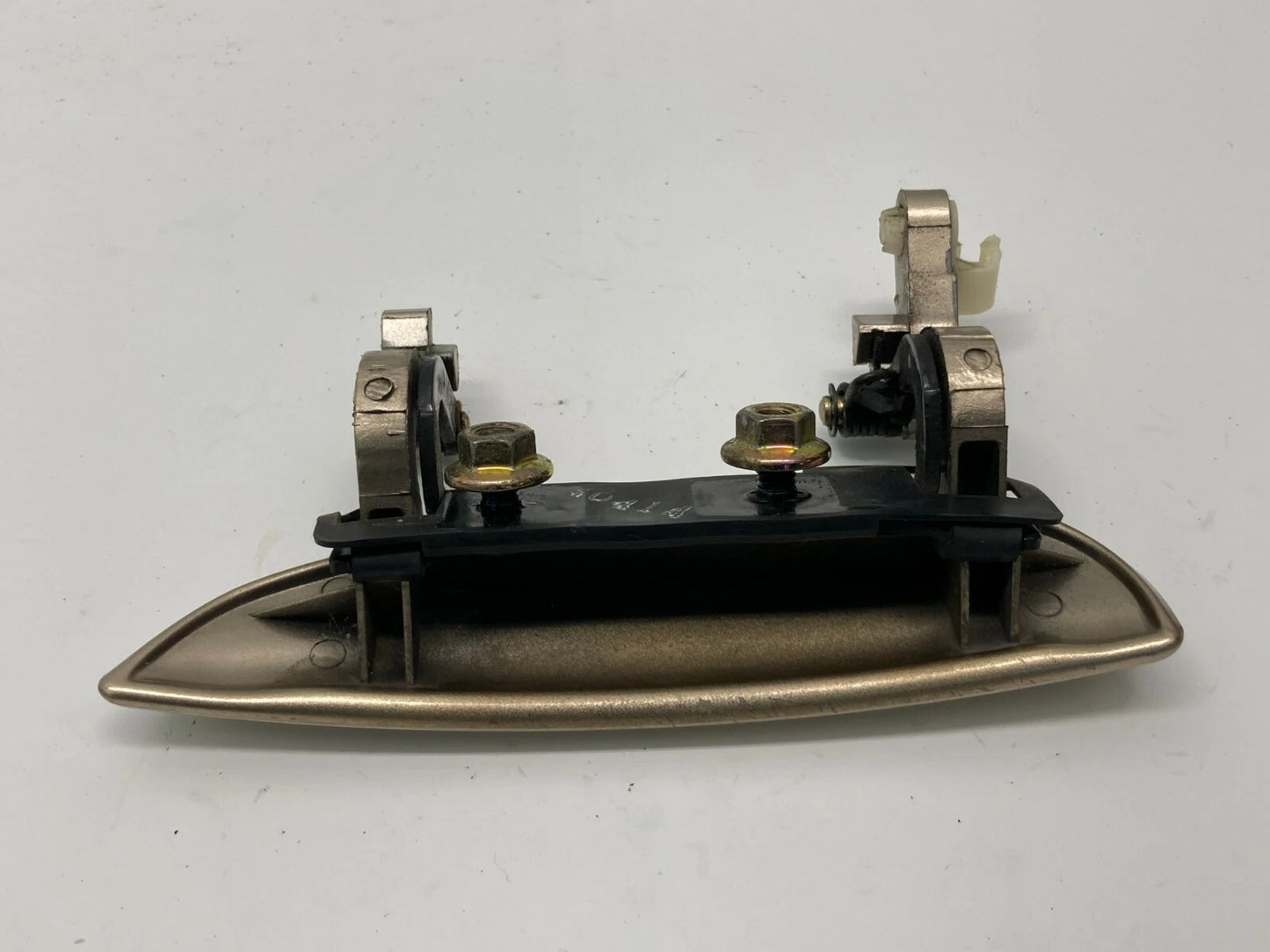 2003 2004 2005 KIA RIO FRONT RIGHT PASSENGER SIDE EXTERIOR DOOR HANDLE ASSEMBLY