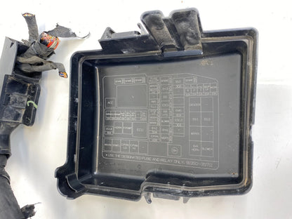 2011-2014 HYUNDAI SONATA 2.4L L4 A/T ENGINE COMPARTMENT FUSE RELAY JUNCTION BOX