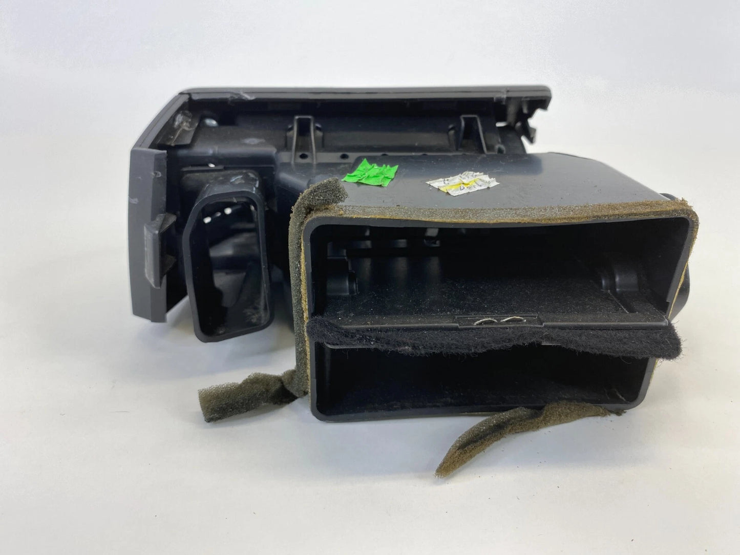 2005-2010 HONDA ODYSSEY DASH RIGHT AC AIR VENT GRILLE DUCT 77610-SHJ-A0-21 OEM
