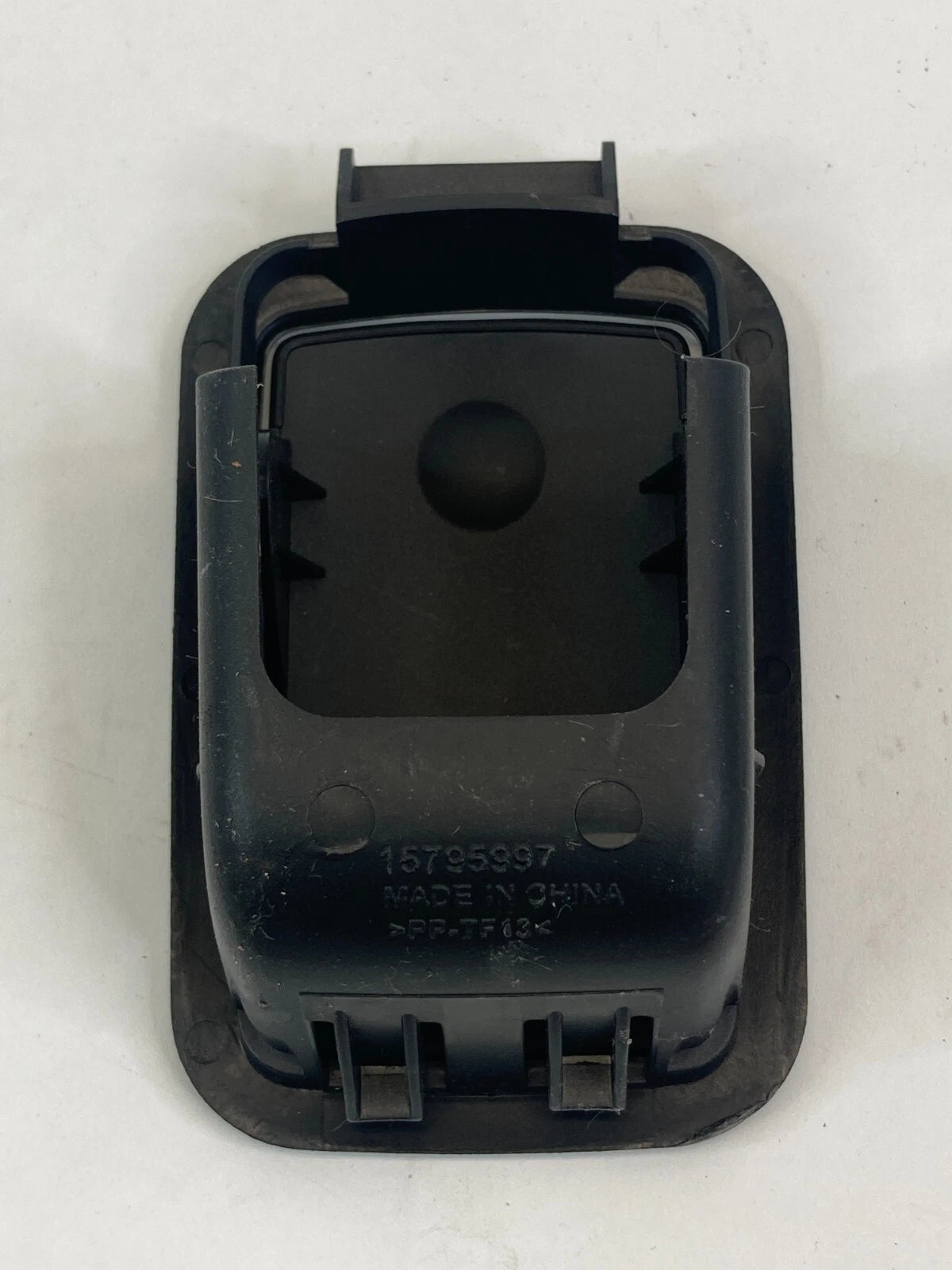 2011-2017 BUICK REGAL SEAT CHILD ANCHOR HOLE TRIM COVER CAP TRIM 15795997 OEM
