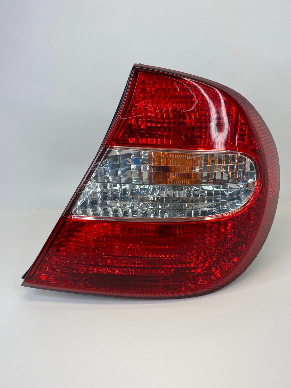 2002-2004 Toyota Camry SEDAN Rear Right Passenger Tail Light Taillight Lamp OEM