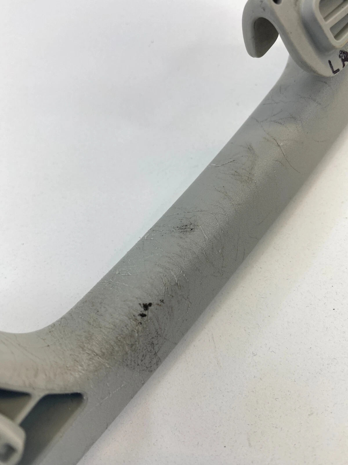2006-2008 AUDI A6 05-08 A6 QUATTRO REAR LEFT ROOF INNER GRAB HANDLE 8P0857607C