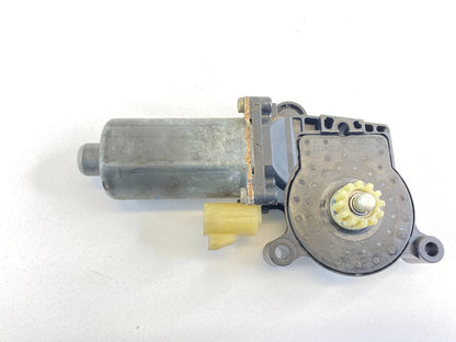 2000-2005 00-05 CHEVROLET IMPALA FRONT LEFT SIDE DOOR WINDOW MOTOR CM090930B OEM