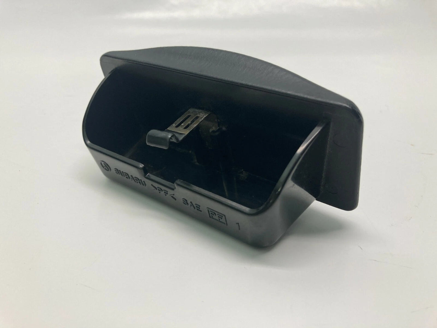 2000 2001 2002 2003 2004 SUBARU LEGACY OUTBACK CENTER DASH CONTAINER STORAGE OEM