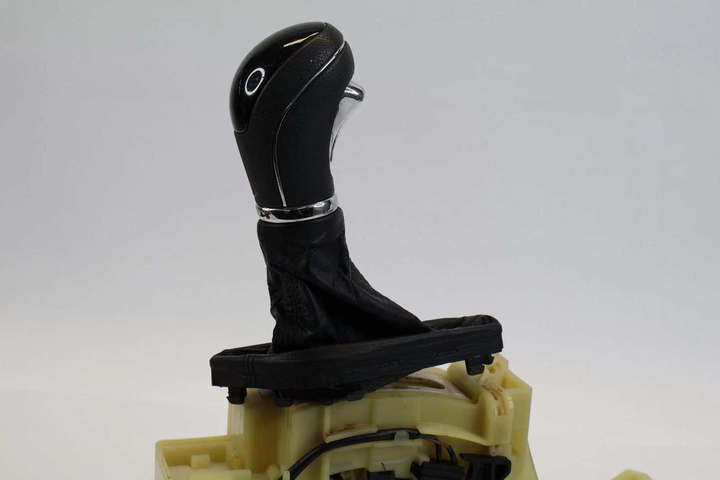 2011-2015 HYUNDAI SONATA AUTO TRANSMISSION SHIFTER LEVER OEM FACTORY 46720-30100