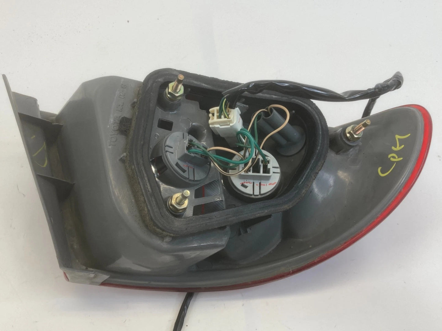 1998-2002 TOYOTA COROLLA REAR RIGHT PASSENGER OUTER TAIL LIGHT BRAKE LAMP OEM