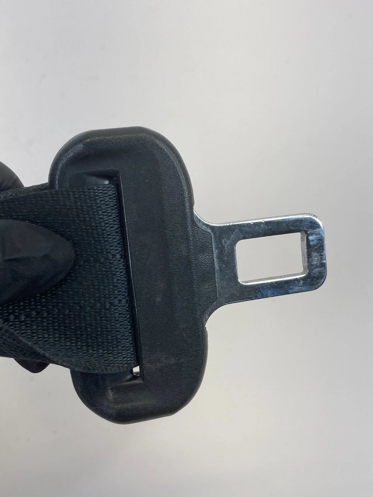 2010 2011 2012 MAZDA CX-7 CX7 FRONT RIGHT PASSENGER SEAT BELT RETRACTOR BLACK