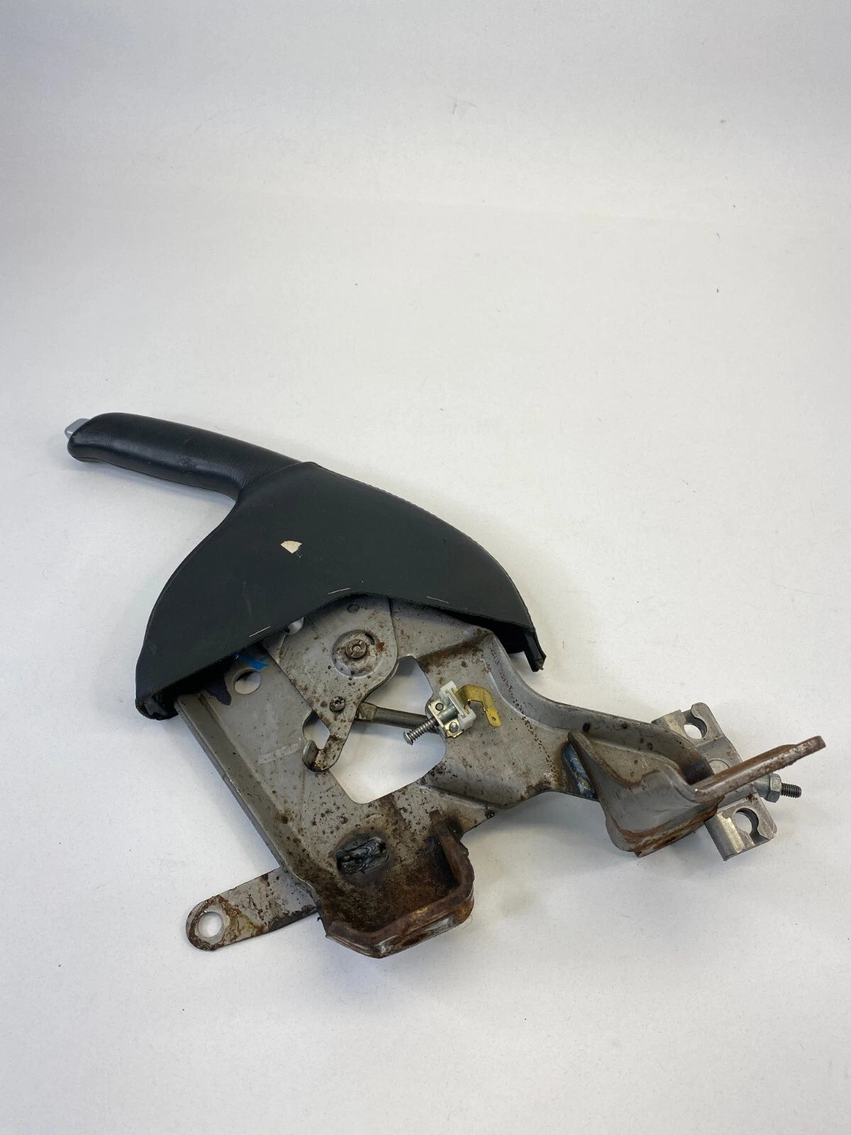 2004-2006 ACURA TL EMERGENCY PARKING HAND BRAKE HANDLE CONTROL LEVER ASSEMBLY