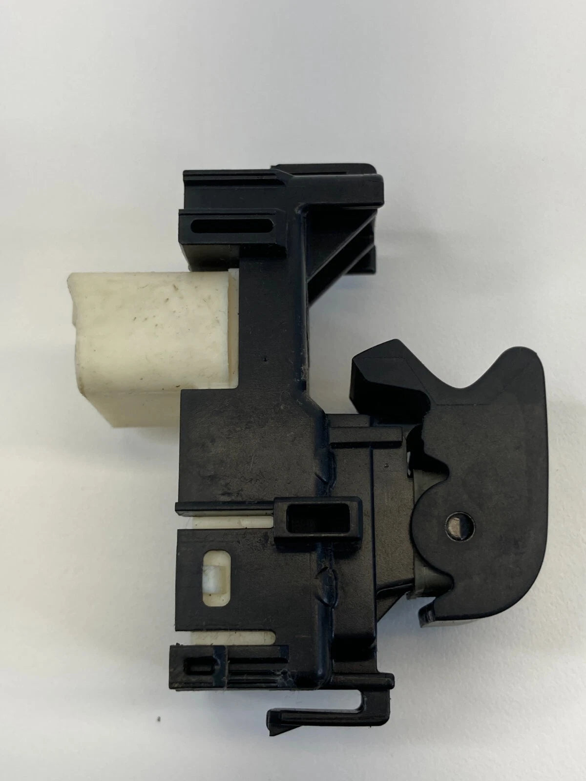09-22 TOYOTA COROLLA 06-18 RAV4 FRONT RIGHT SIDE DOOR POWER WINDOW BUTTON SWITCH