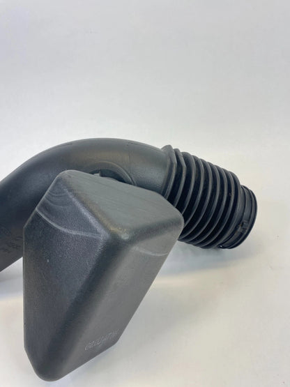 2010-2013 KIA FORTE 2.0L AIR CLEANER INTAKE HOSE TUBE DUCT OEM 28192-1M400