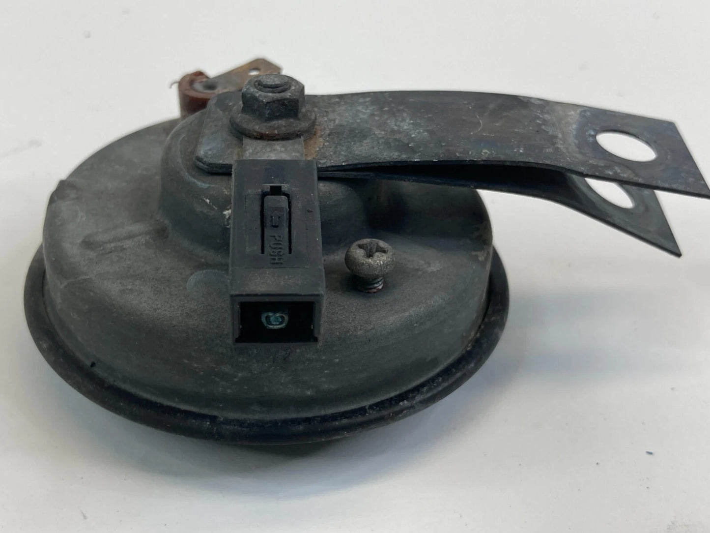 2011-2017 NISSAN JUKE HORN TONE NOTE ALARM SIREN PITCH SIGNAL E9014020 OEM