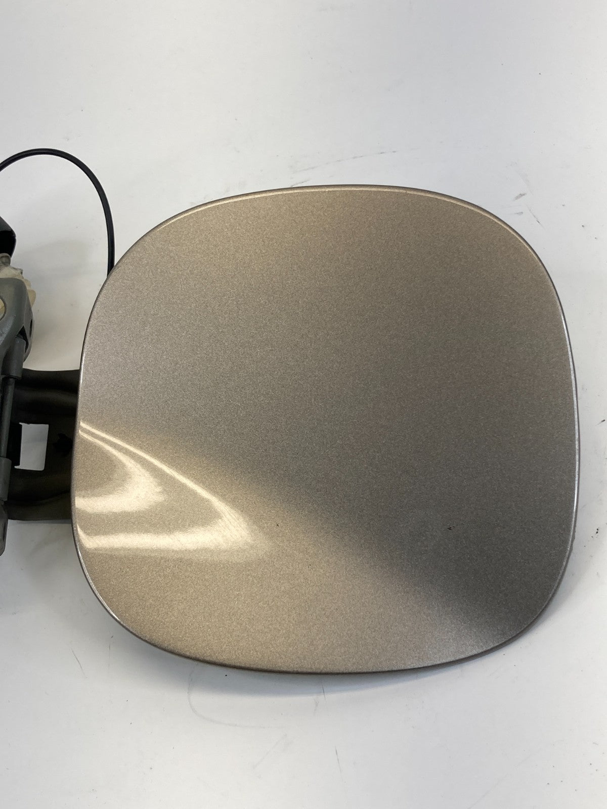 05 06 07 08 Honda Pilot Fuel Filler Tank Door Gas Lid Cover Cap W/ Tank Cap OEM