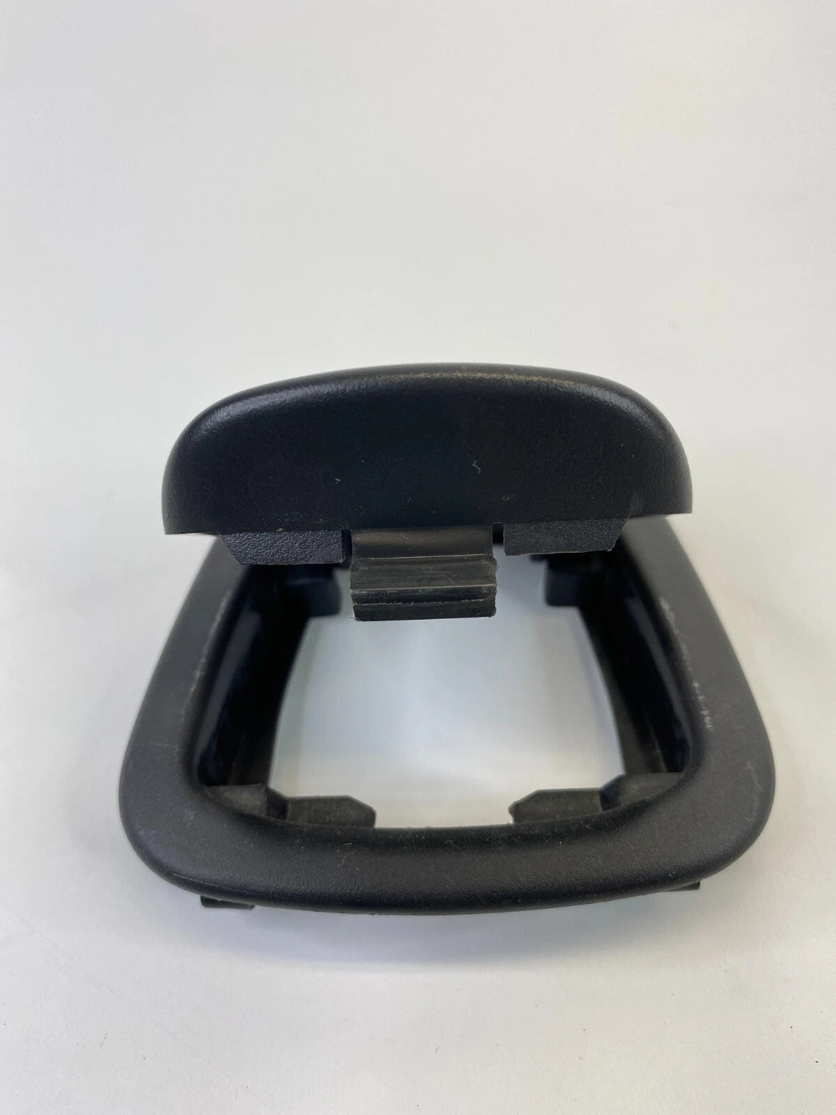 2011-2019 FORD FIESTA REAR DECK SEAT CHILD SAFETY ANCHOR HOOK COVER CAP TRIM OEM