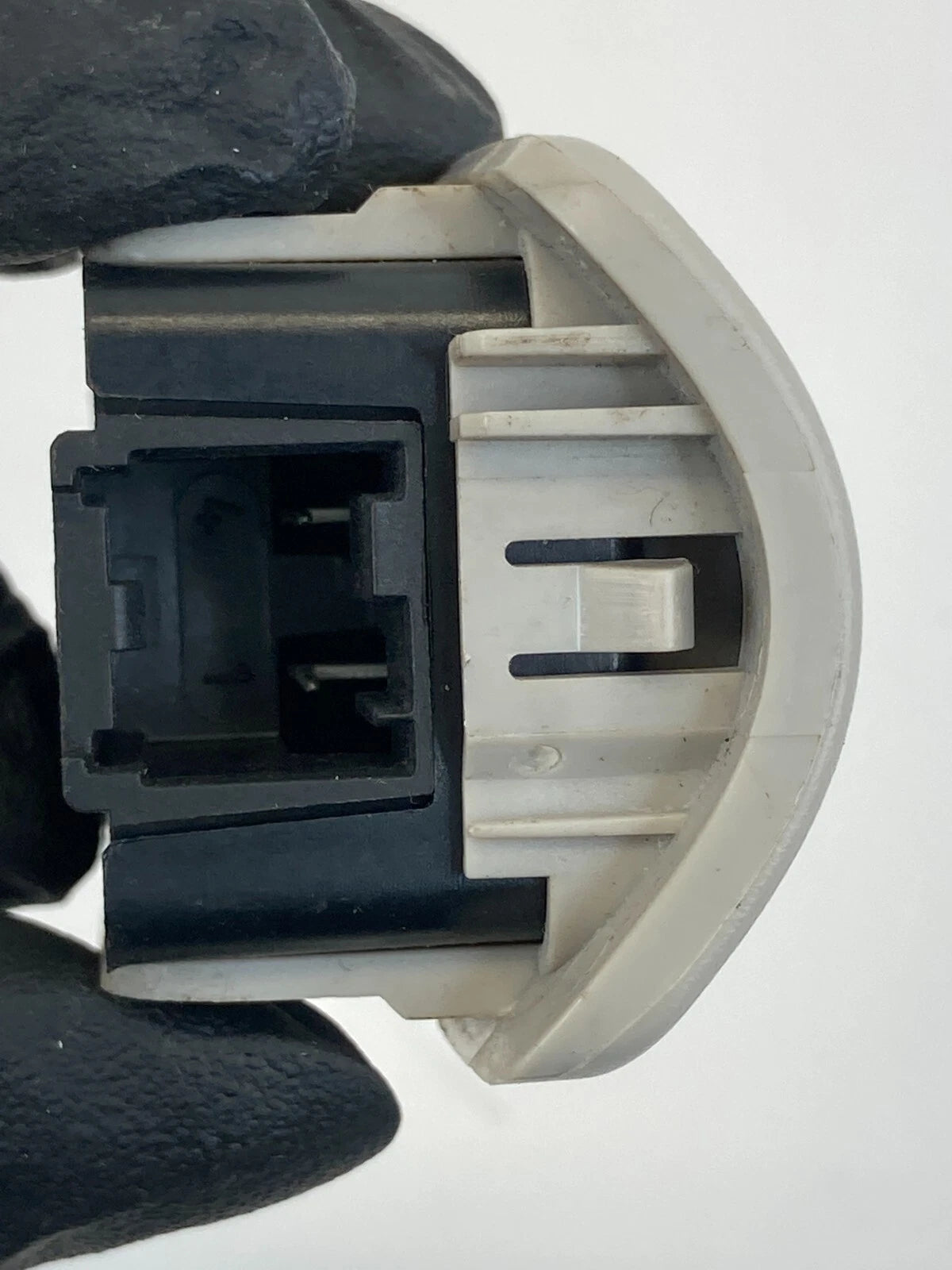 2009-2014 VW ROUTAN REAR LEFT POWER SLIDING DOOR CONTROL SWITCH BUTTON OEM