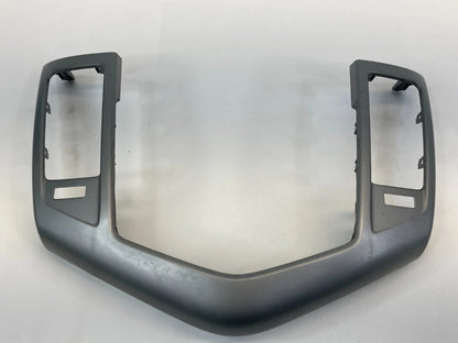 2011-2016 CHEVROLET CRUZE DASH RADIO SURROUND COVER TRIM BEZEL OEM 94567907