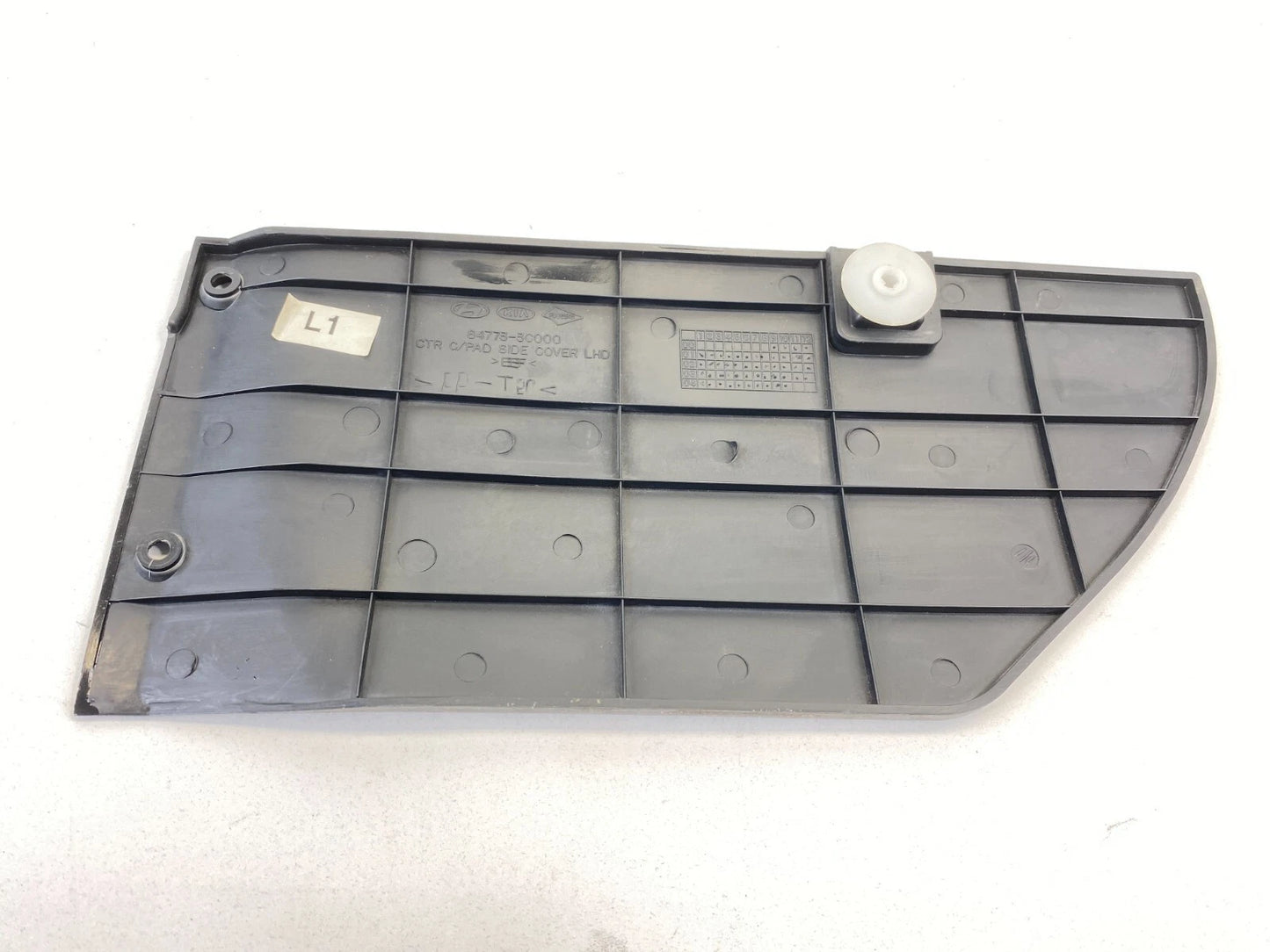 2002-2005 HYUNDAI SONATA DASH CENTER LEFT DRIVER SIDE COVER TRIM 84773-3C000 OEM