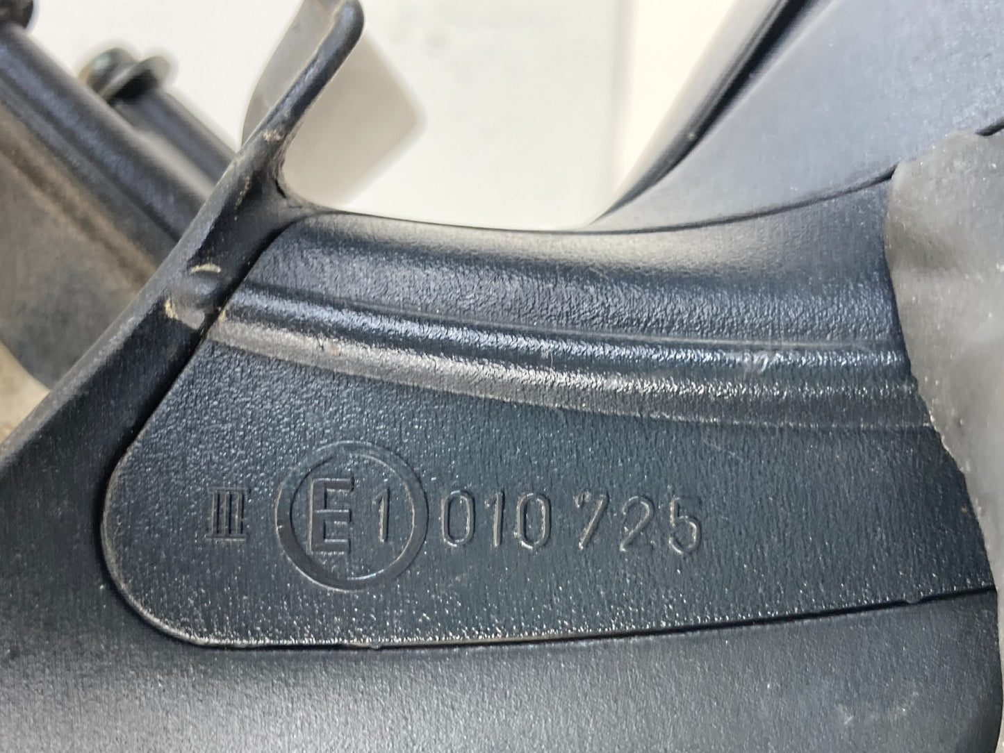 2003-2009 Saab 9-3 Front Right Passenger Side View Power Door Mirror E1010725