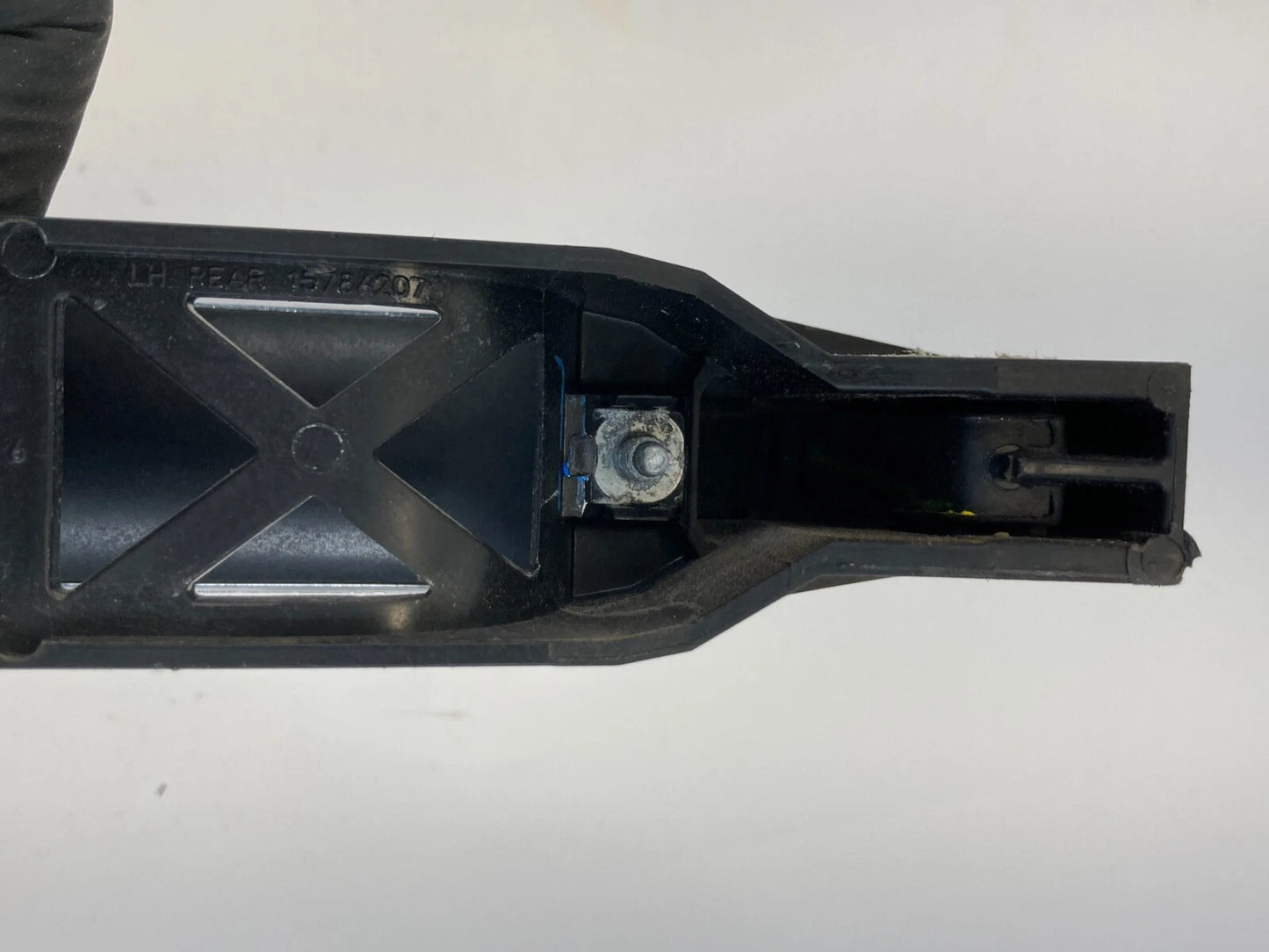 08-17 BUICK ENCLAVE 07-16 GMC ACADIA REAR LEFT EXTERIOR DOOR HANDLE 15786207 OEM
