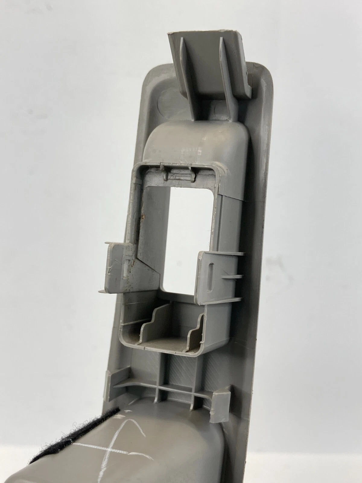 2008-2013 NISSAN ROGUE REAR LEFT SIDE POWER WINDOW SWITCH BEZEL 82961-JM00A OEM