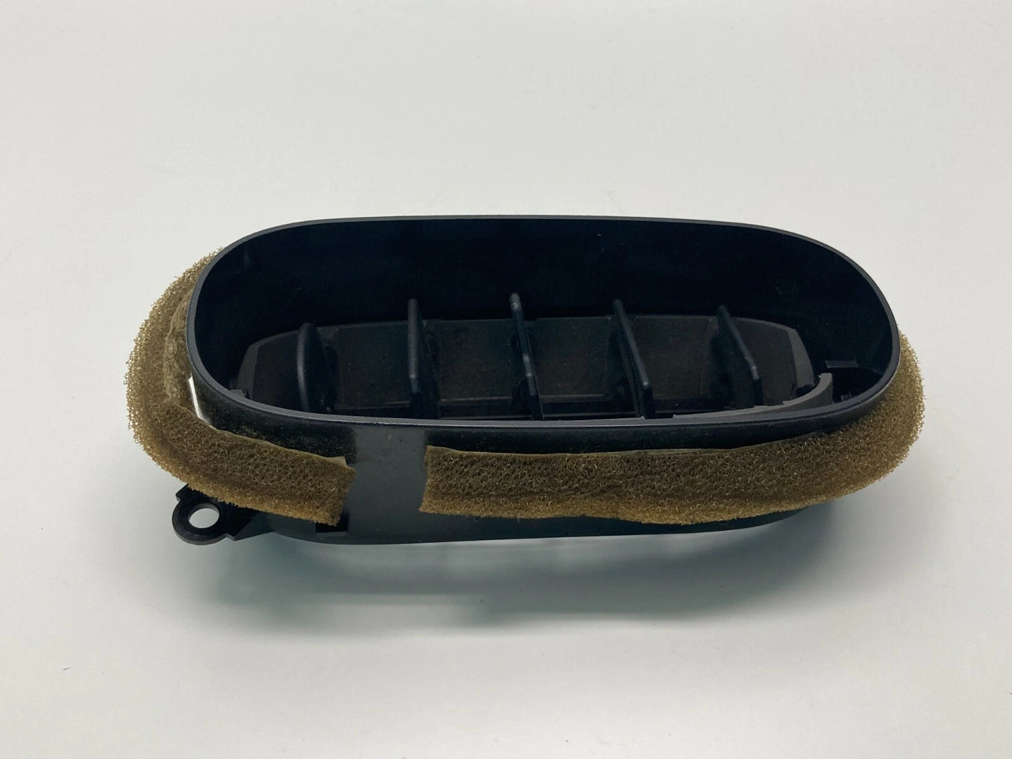 1998-2003 FORD ESCORT DASH RIGHT PASSENGER SIDE A/C AC AIR VENT GRILLE OUTLET