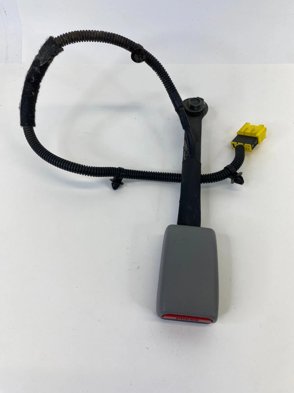 2006-2010 KIA OPTIMA FRONT LEFT DRIVER SIDE SEAT BELT BUCKLE ASSY OEM